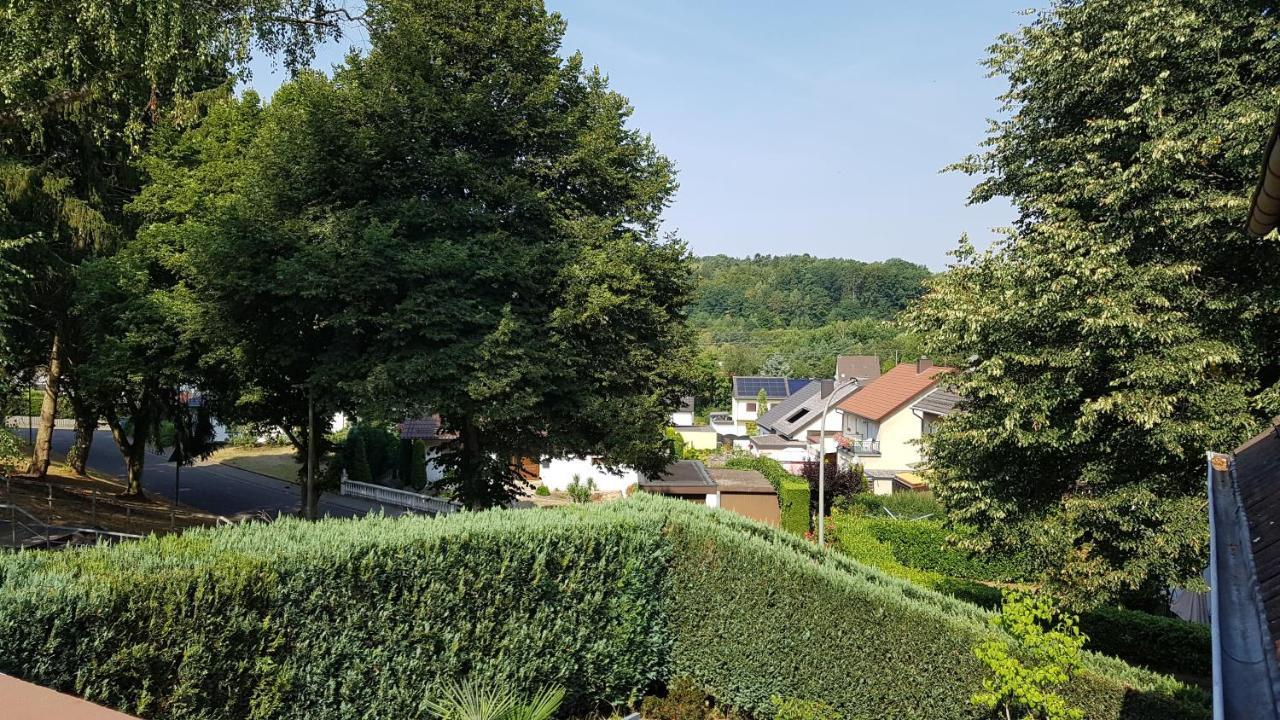 Апартаменты Rentrisch Am Waldrand Санкт-Ингберт Экстерьер фото